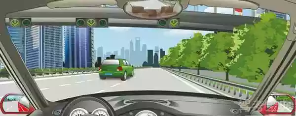 驾驶机动车要选择绿色箭头灯亮的车道行驶。
