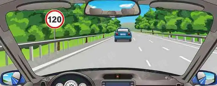 在图中所示的高速公路行车道跟随前车行驶时，最小的跟车距离不得少于100米。